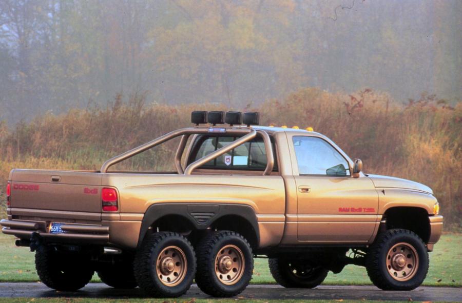  Dodge T-Rex Concept Truck 1998 года  (фото 2 из 3)